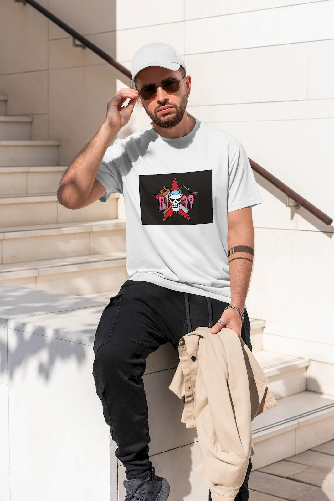 One Piece Franky Jolly Roger Anime T-shirt – celebrate the bold and inventive shipwright of the Straw Hat Pirates